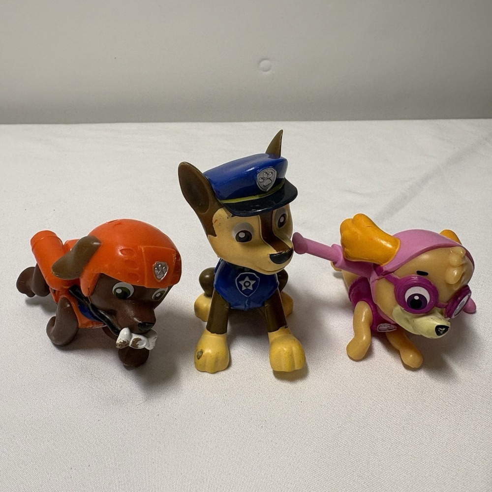 Paw Patrol Action Figures Lot Of 3 Zumba‎ Chase Skye Spin Masters